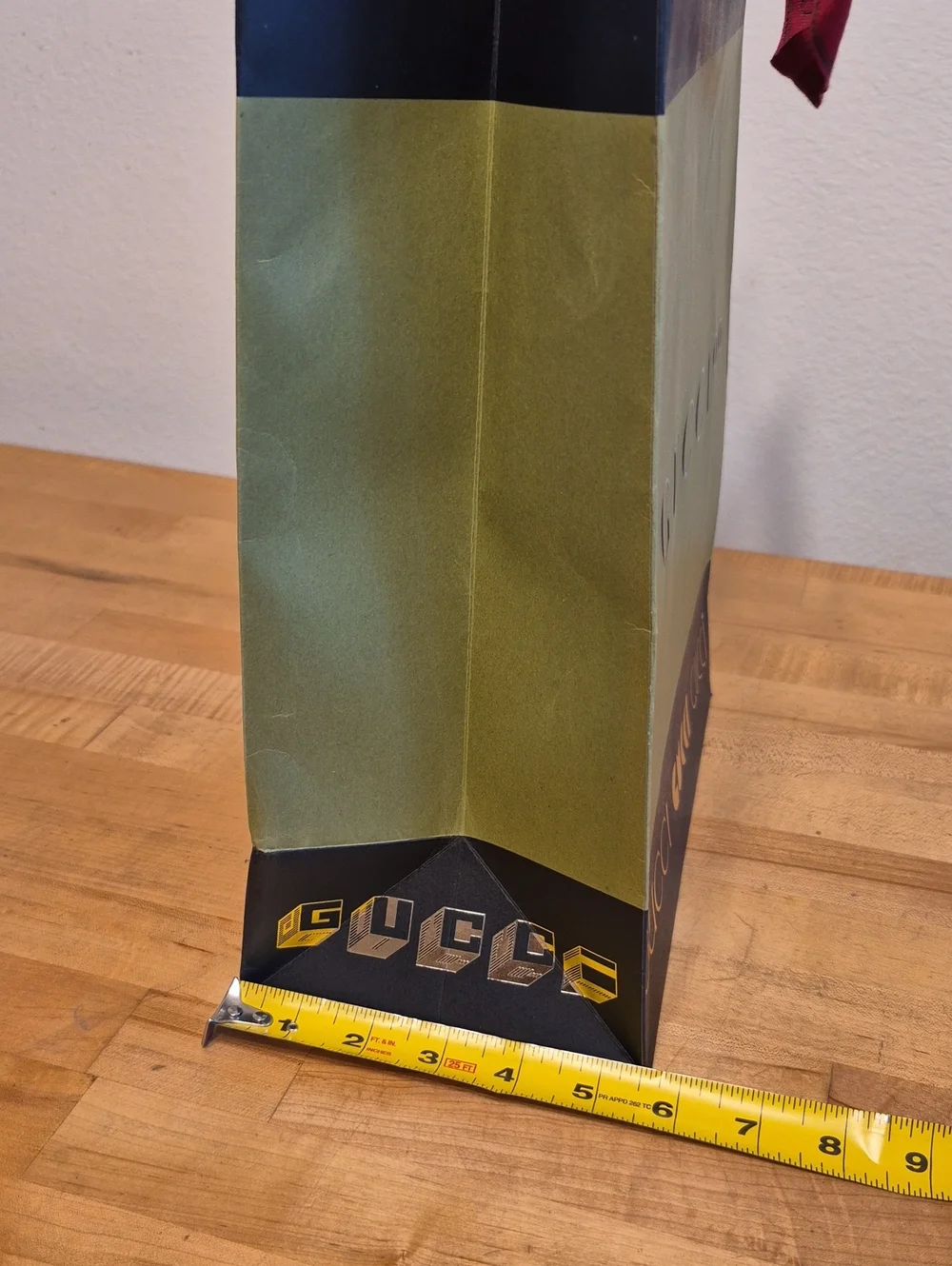 Gucci Green Black Gold & Red Paper Gift Bag